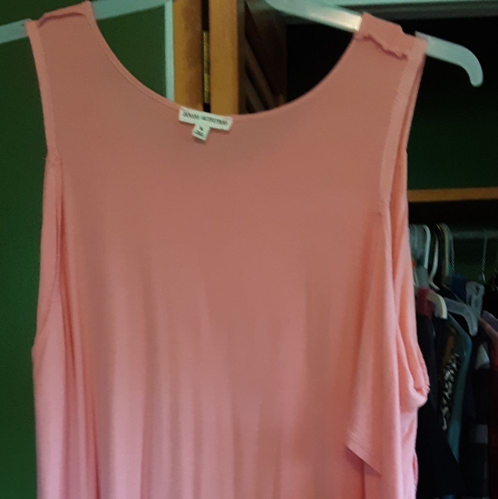Cold shoulder top - Picture 1 of 2